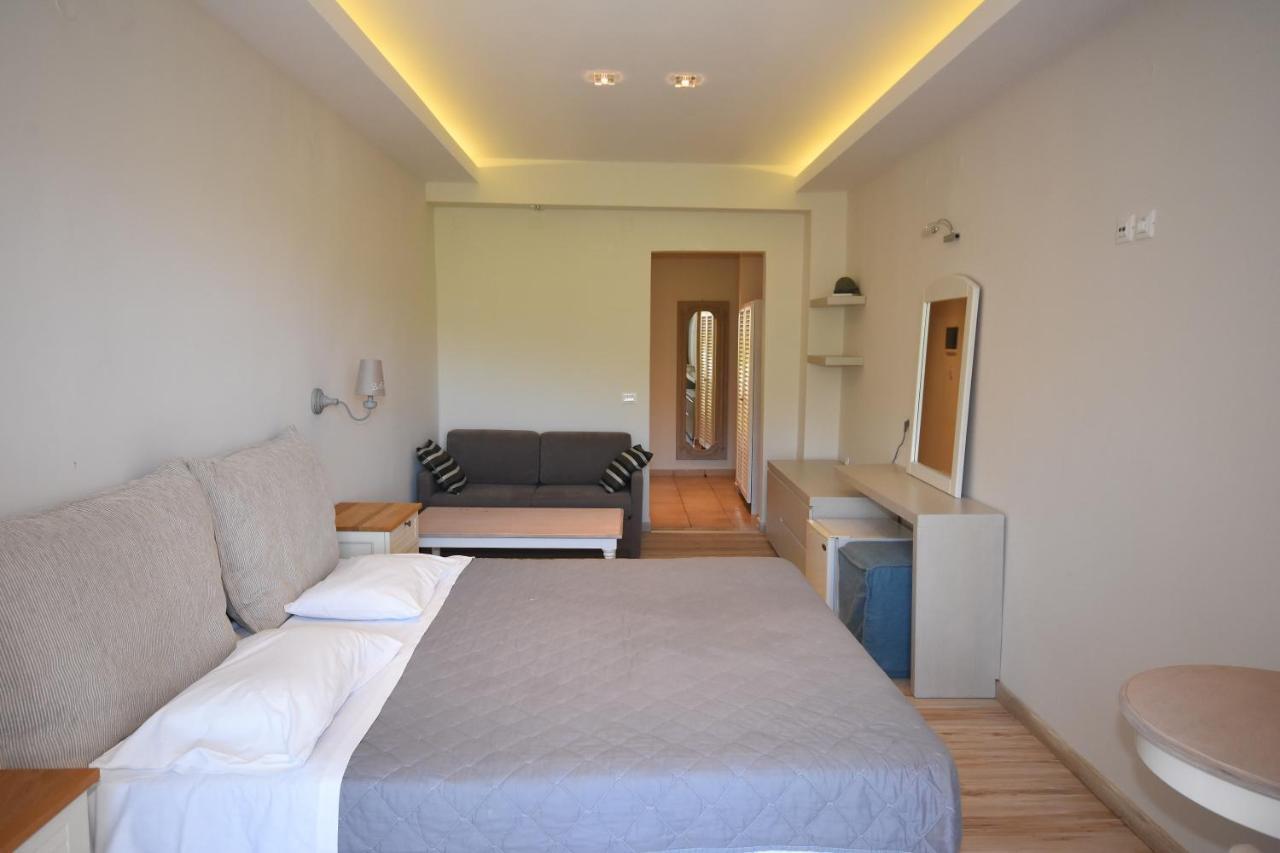 Callisto Beach Hotel 里亚帕德斯 外观 照片