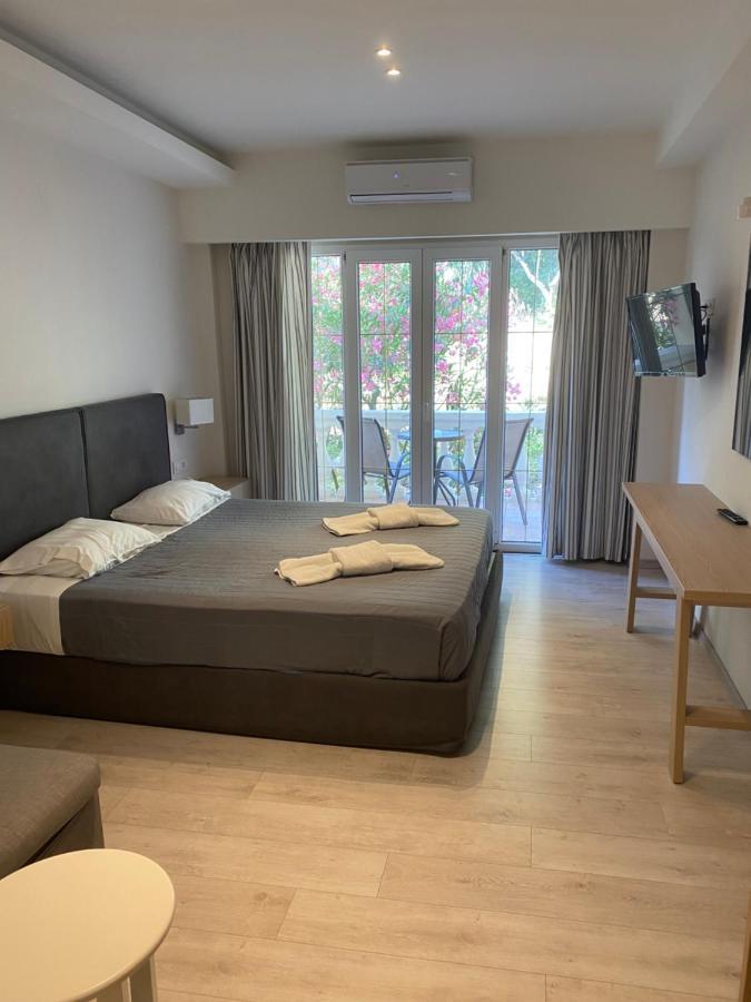 Callisto Beach Hotel 里亚帕德斯 外观 照片